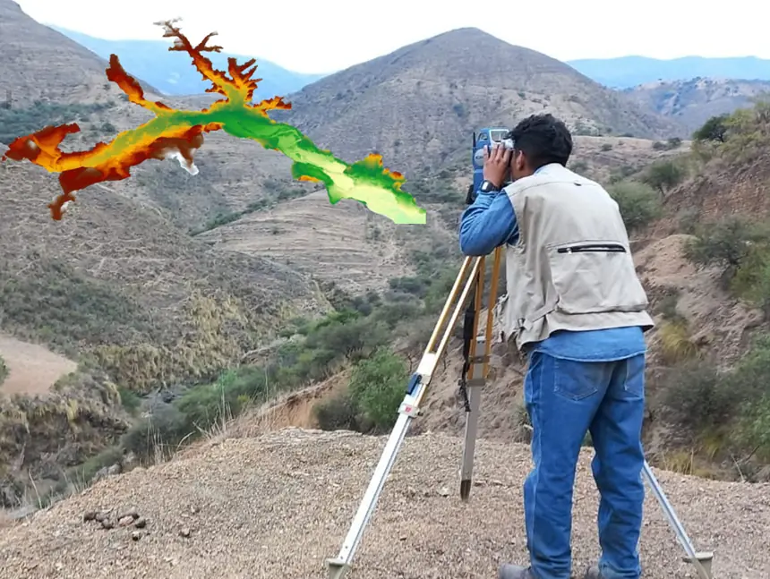 Trabajo de campo relacionado con topografía y agrimensura